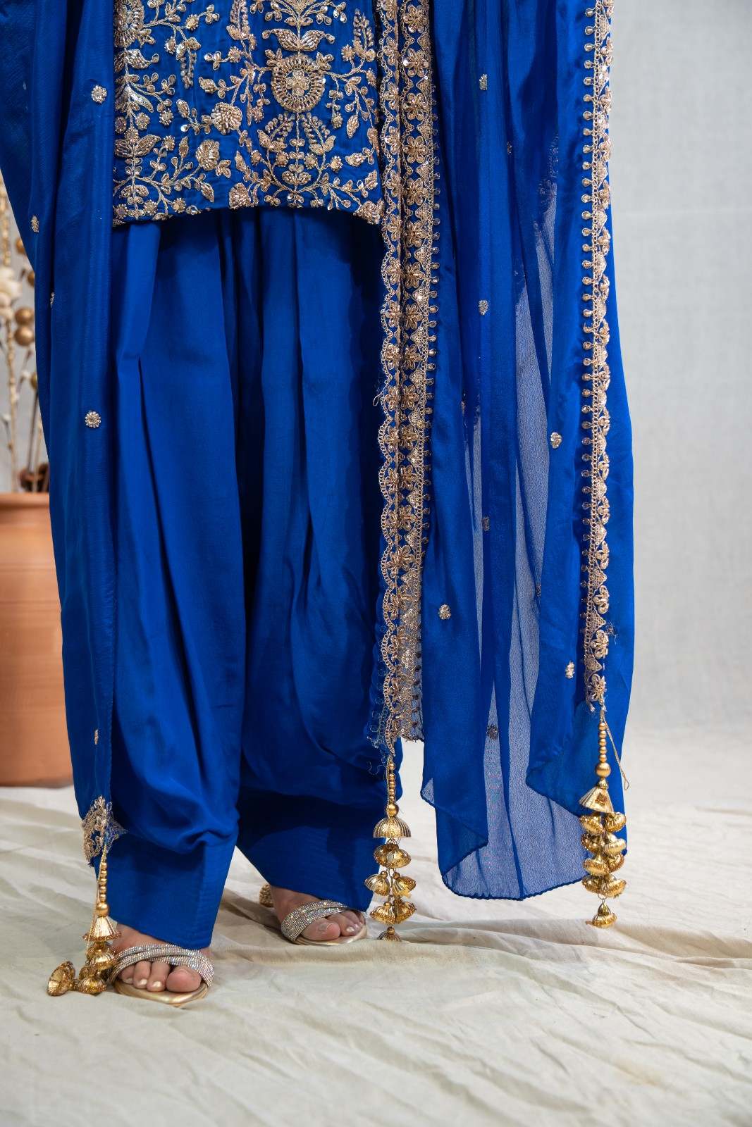 Nazm Royal Blue Farshi Kurta Set