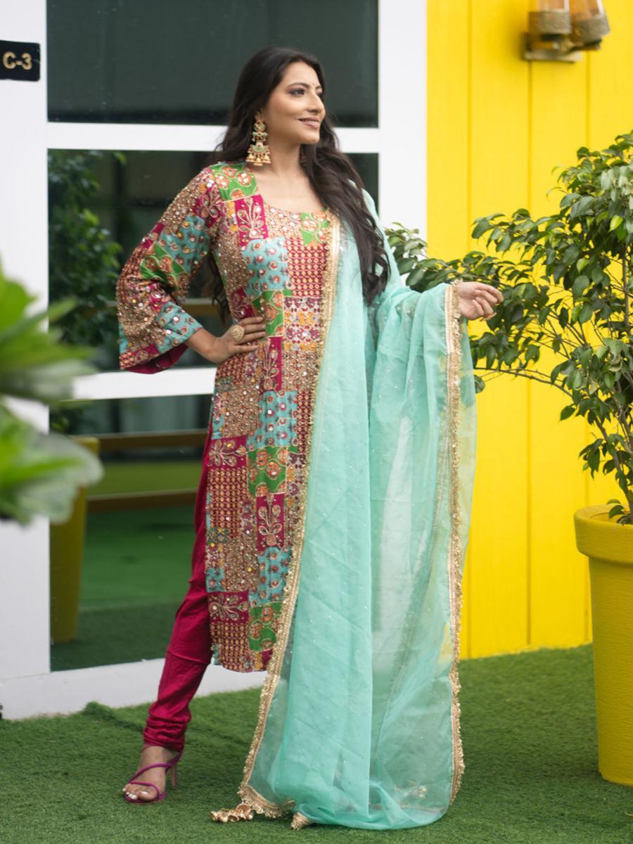 Chinnon Chiffon Mirror Work Straight Kurta Set