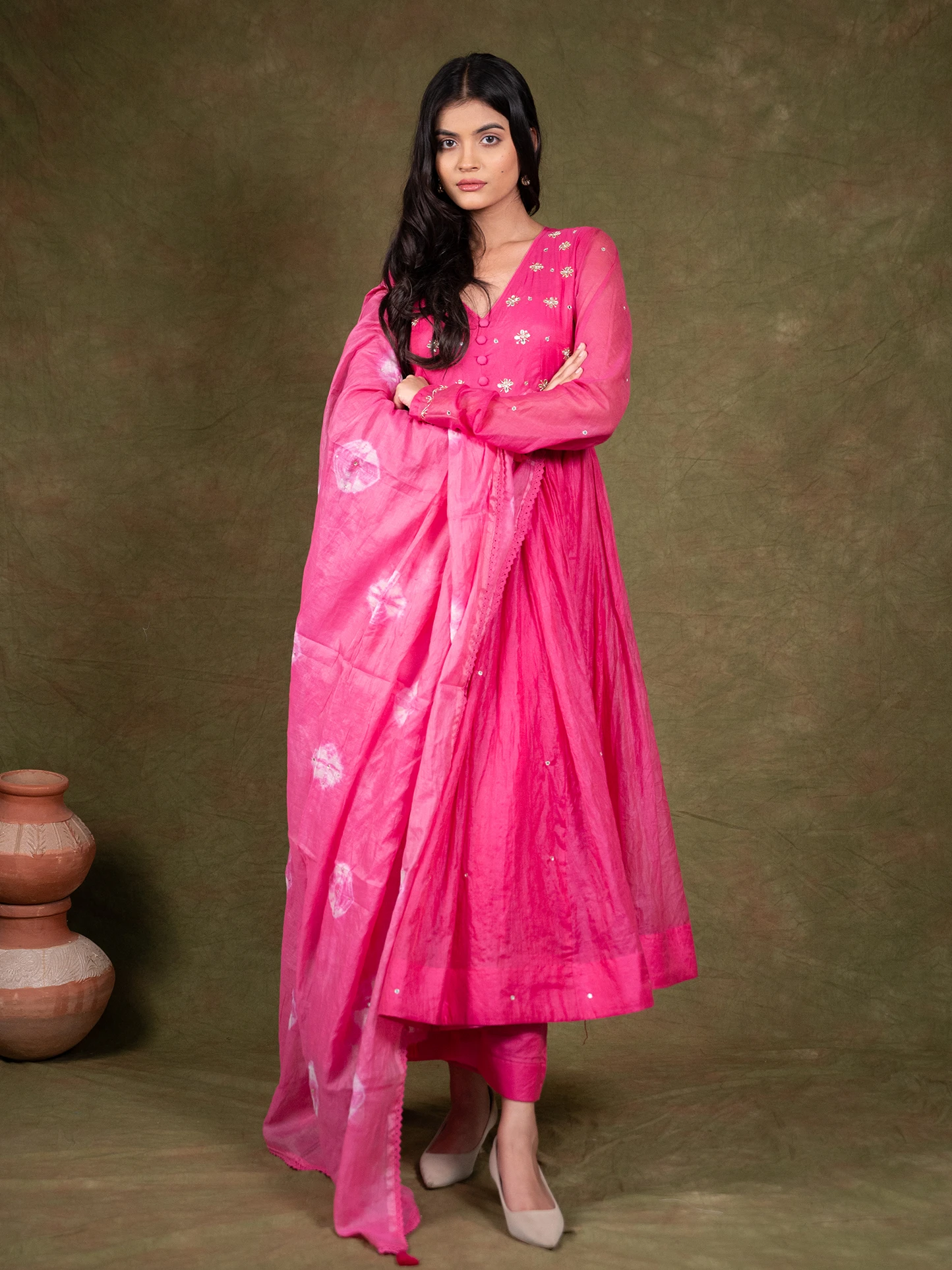 Nazakat Gulabi Anarkali Set